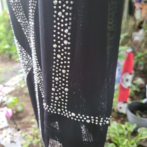 nwot Black with shiny crystals and mesh sleeves with adorned crystals, - Picture 8 of 14